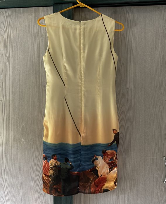 Елегантна дамска рокля