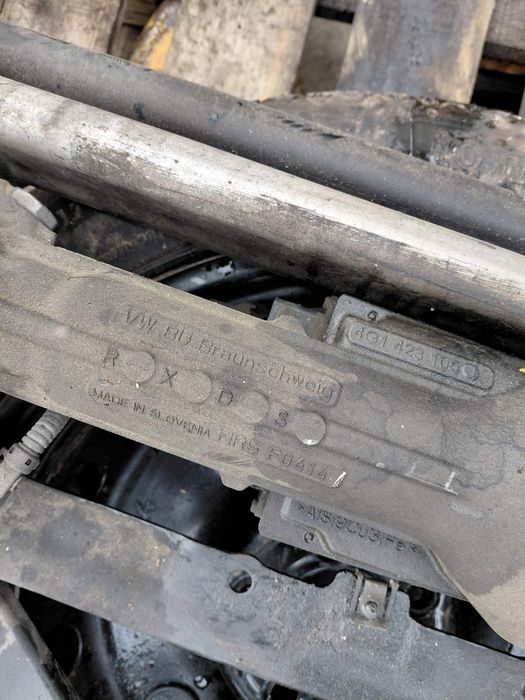 Рейка заAudi A6 a7 2012god