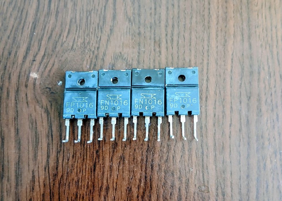 Vând radiator activ cu celulă Peltier.