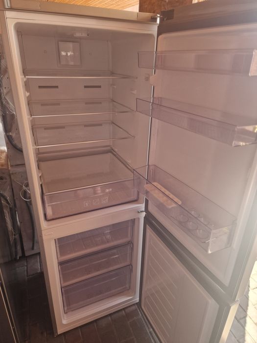 Vand frigider garantie și transport