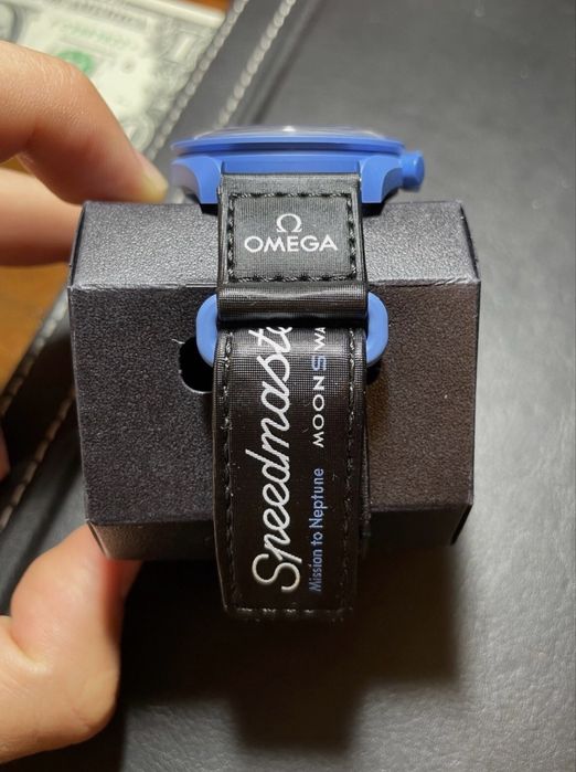 Ceas Omega Moonswatch Mission to Neptune