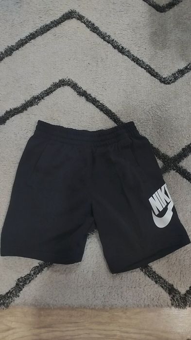 Черни къси гащи nike