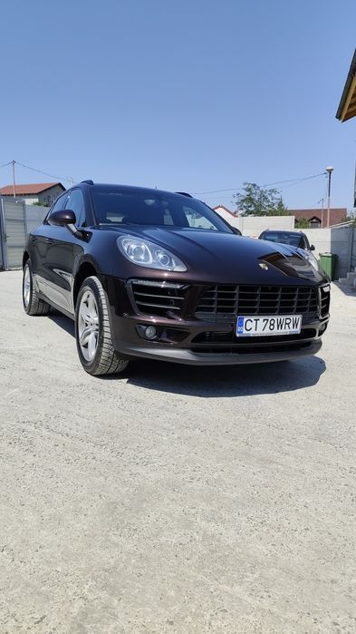 Vând Porsche Macan S