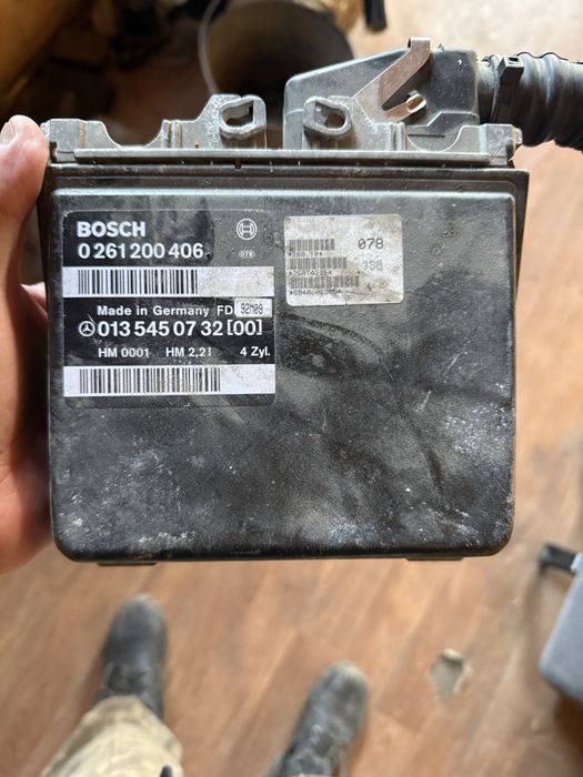 Эбу мерс 124 продам 2.2
