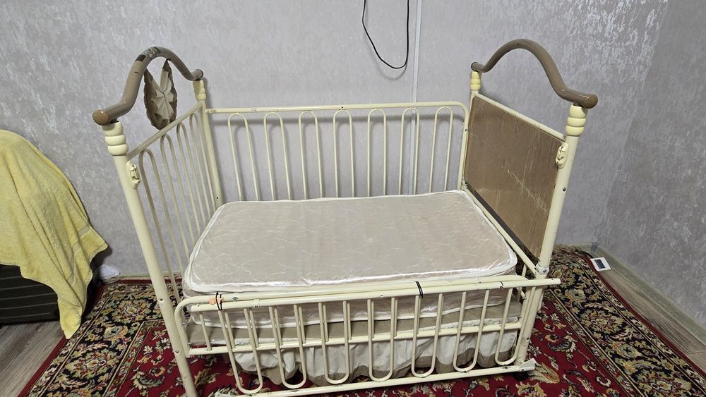 Продаю кроватку в хорошем состоянии 3в1