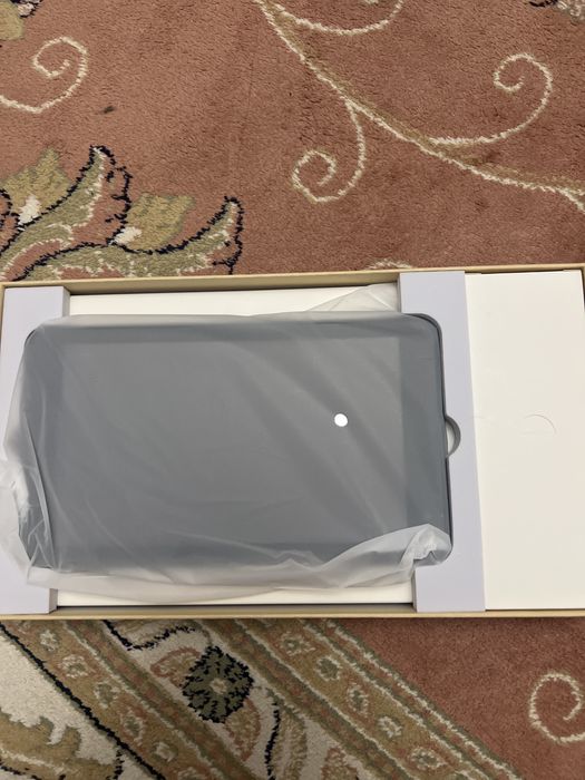 ПЛАНШЕТ абсолютно новый