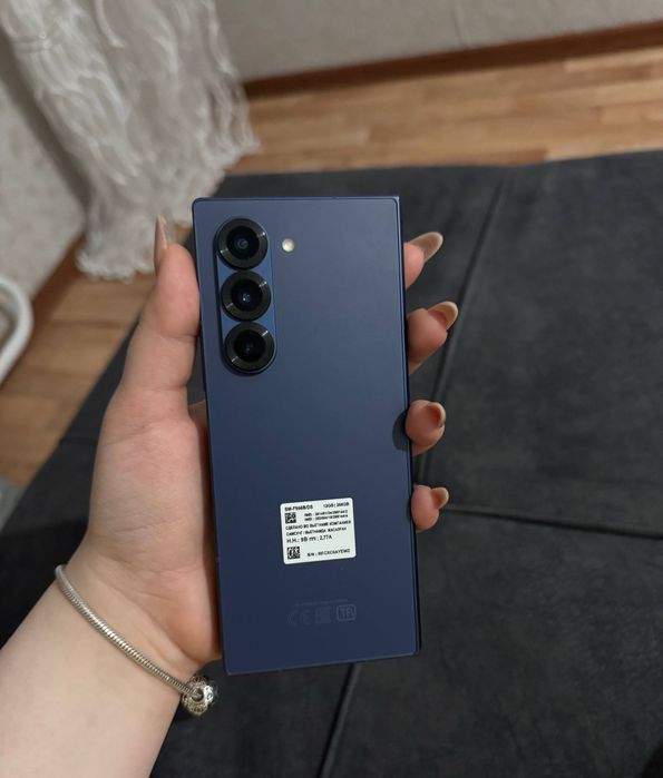 Samsung galaxy z fold 6