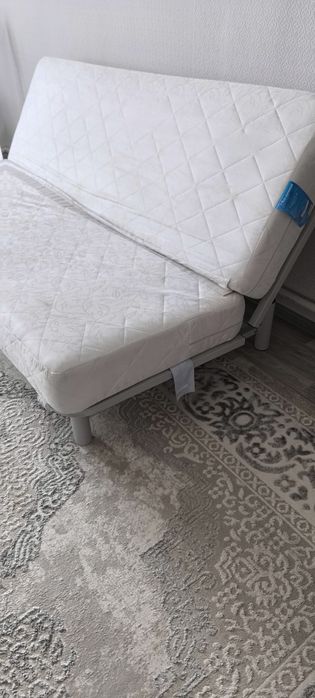 Продается диван-кровать б/у