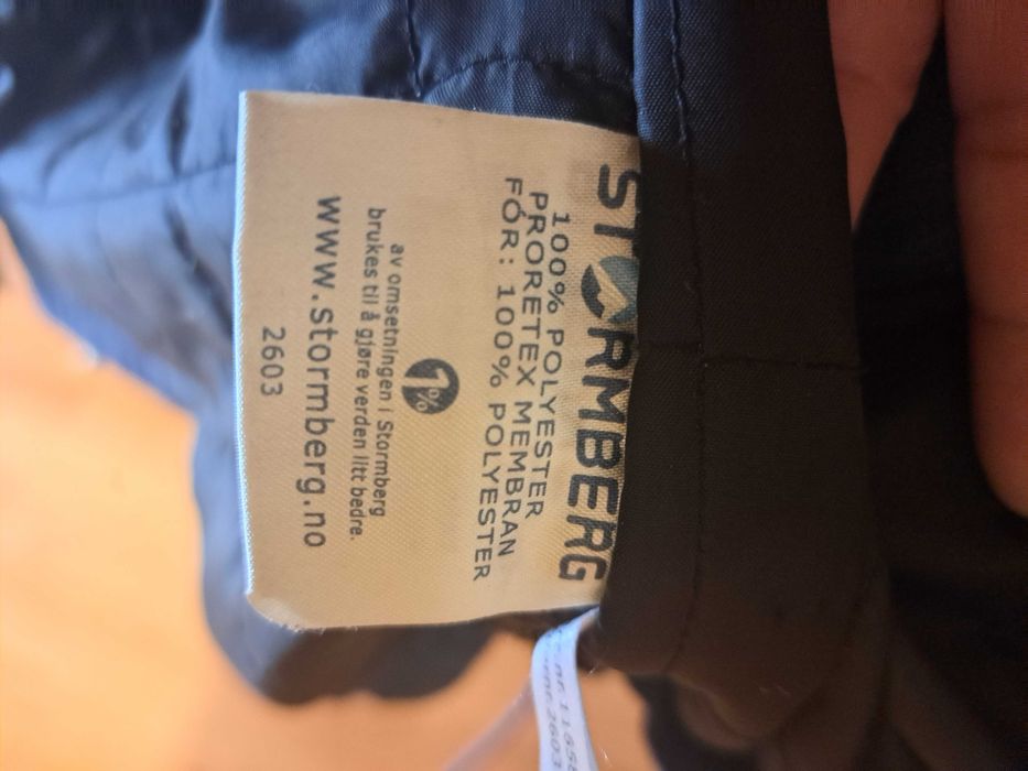 Мъжко непромокаемо яке за преходи