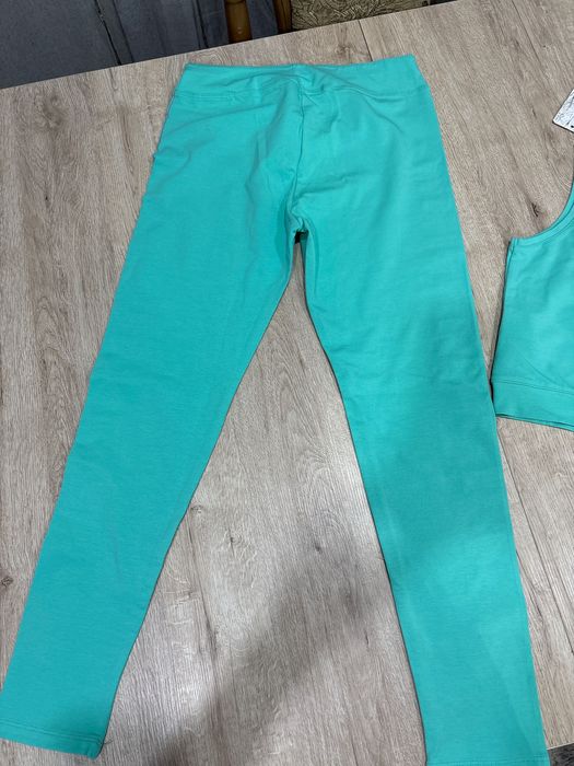 Двойка, ласины с топом