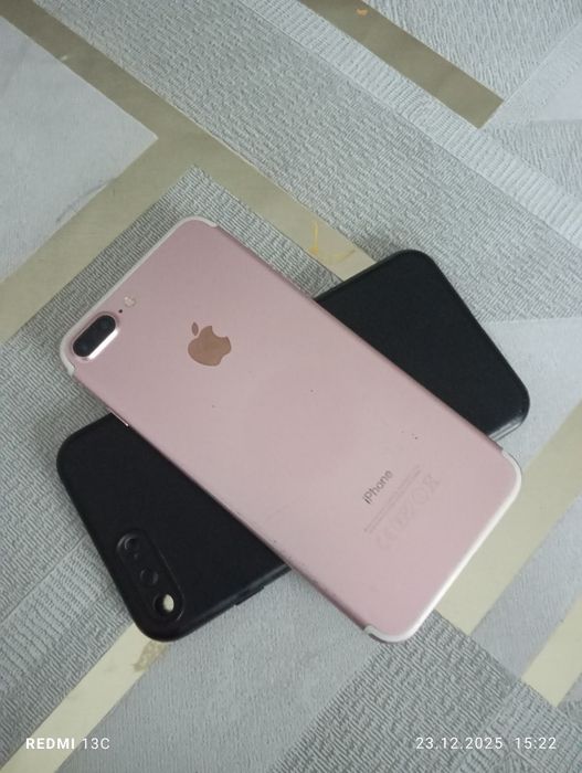 Продам iphone 7 plus