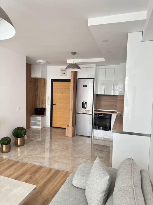 Дава се под наем Двустаен апартамент в София, Витоша - 55 кв.м за 796.62 € - Снимка #1