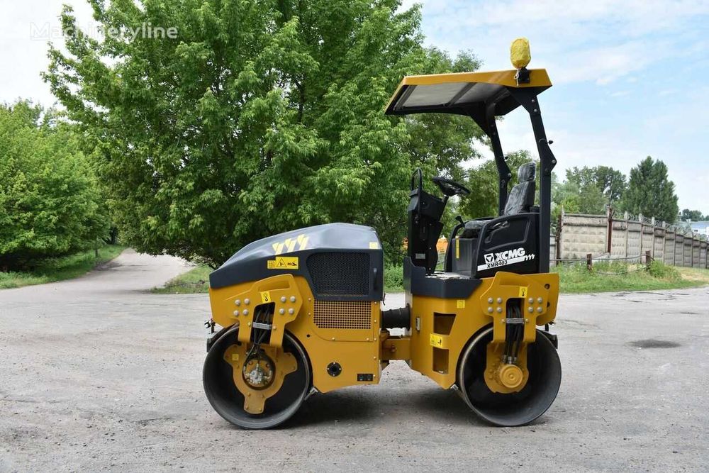 На складе! Дорожный каток XCMG XMR403 4 тонн в Ташкенте,