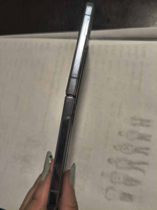 Vand samsung flip 4, 256