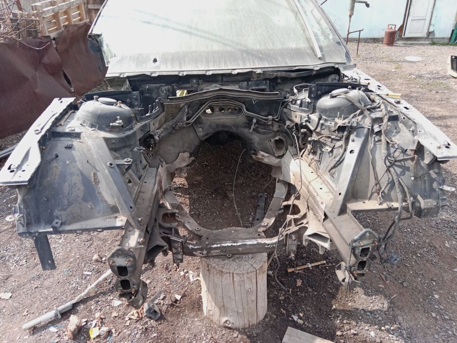 БМВ е66 745 кузов