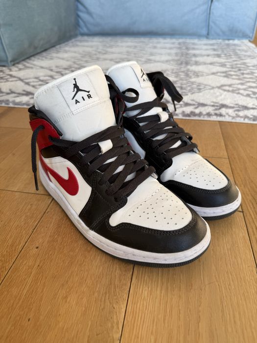 Air Jordan 1, Nike