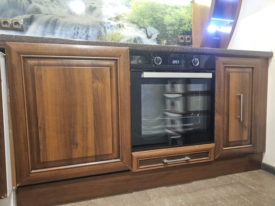 Кухня с аспиратор Faber,съдомиялна Bosh,котлон AEG използван 1 месец