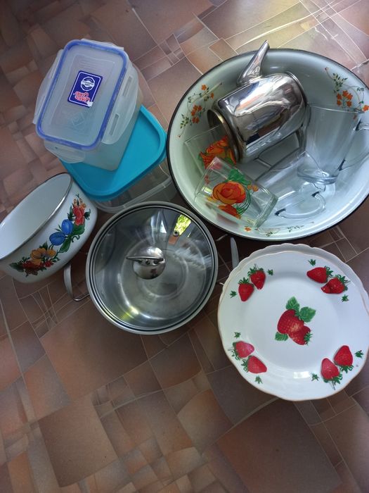 Продам дёшево  ..