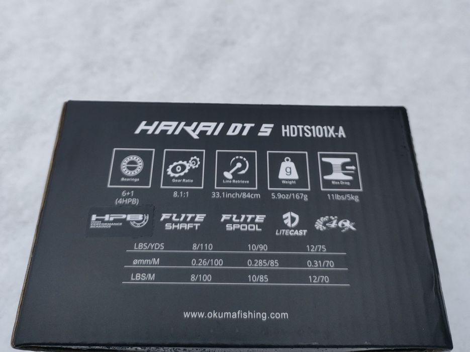 Vând mulineta Okuma Hakai