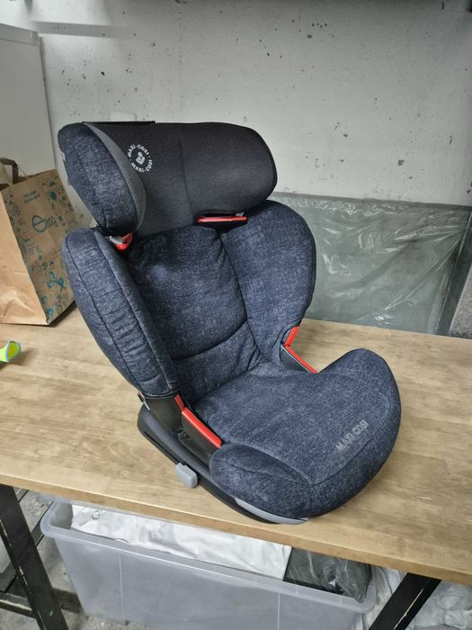 2бр. детски столчета за автомобил Maxi-Cosi RodiFix Airprotect