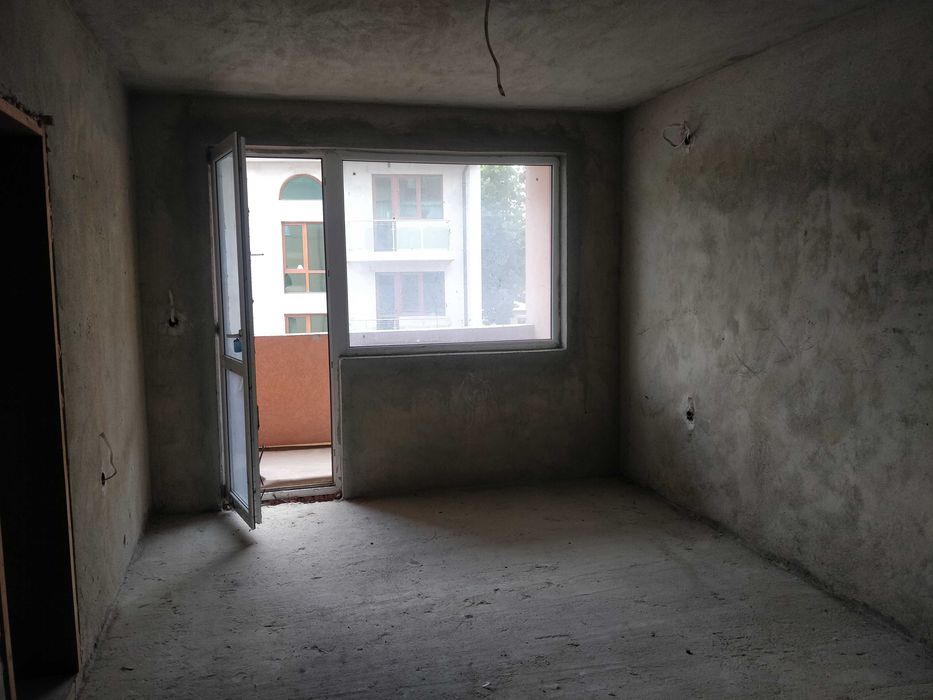 Продавам 2-СТАЕН - град Добрич, Пинета, паметник Пейо Буюклията