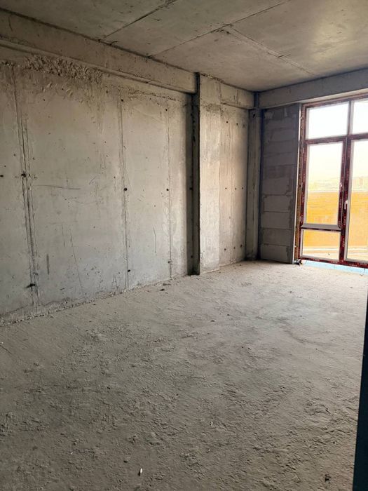 Срочная продажа квартира 2-х комнатная в ЖК Xon Saroy Zo'rsan.