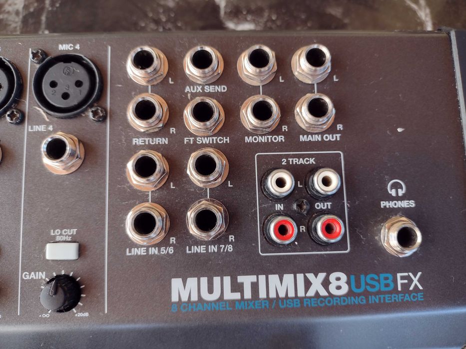Аудио миксер Alesis Multimix 8 USB FX