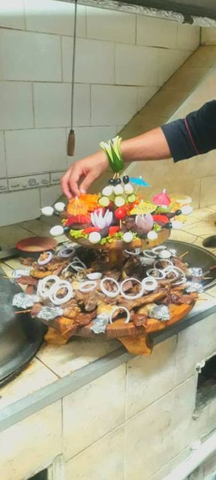 Повар  восточной кухни с выездом . Выезд на природу , той , корпоратив