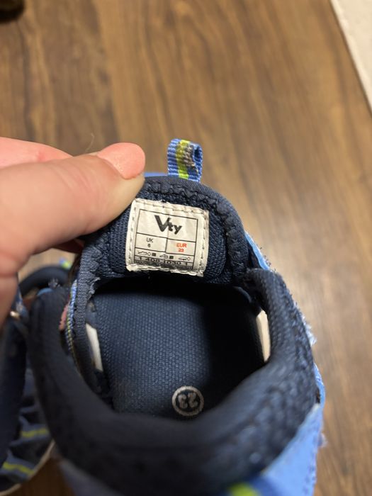 Детски сандали за момче