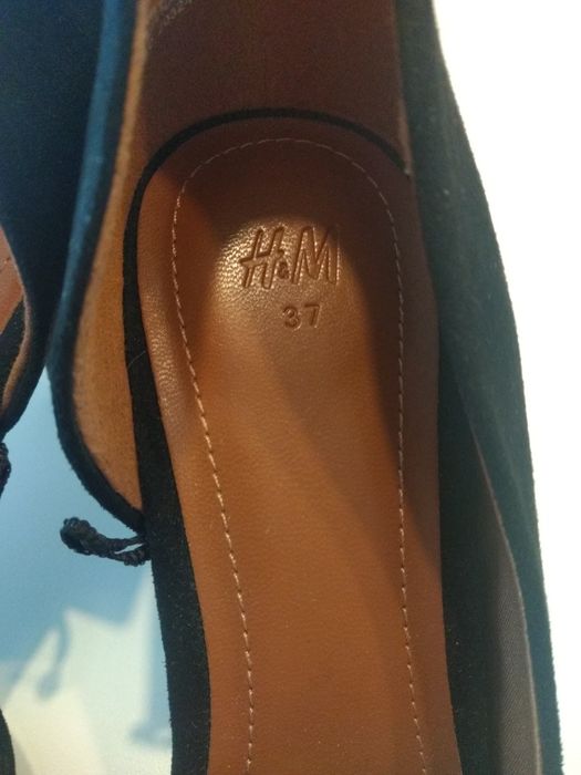 Pantofi decupați H&M