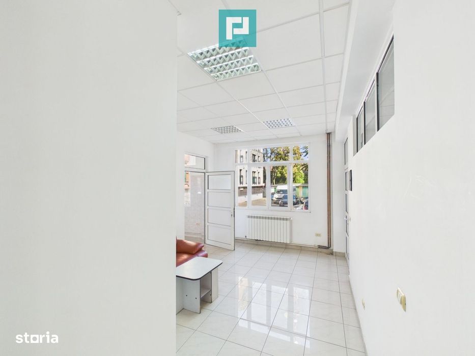 Imobil central cu destinație medicală, Arad