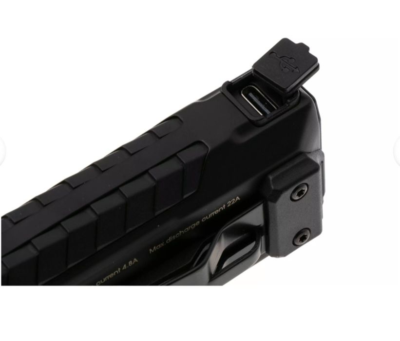 Мощен Фенер NITECORE EDC37