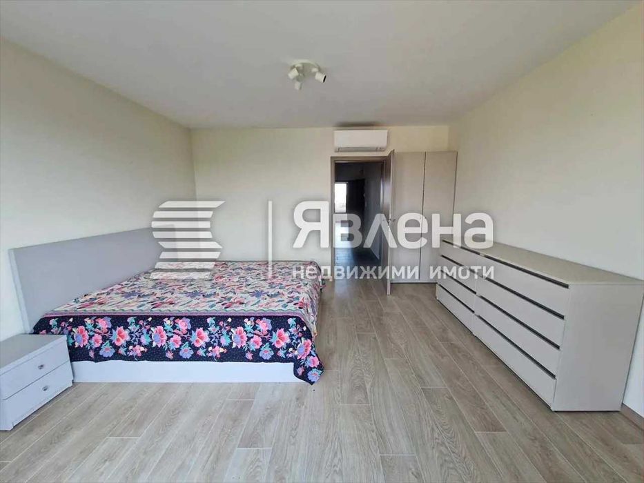 Дава се под наем Двустаен апартамент в Варна, Център - 88 кв.м за 324178.44 € - Снимка #2