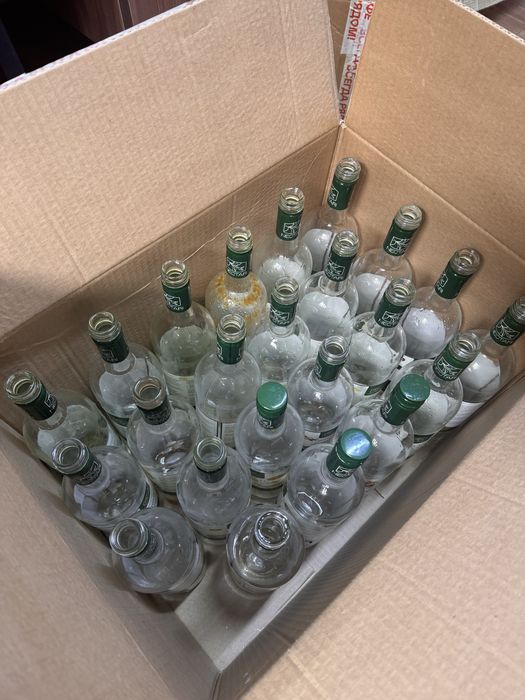 Стекланная тара бесплатно, от сиропов 23 шт