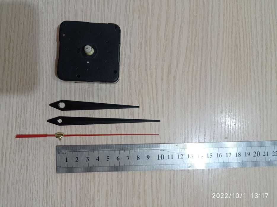 Механизм часов со стрелками