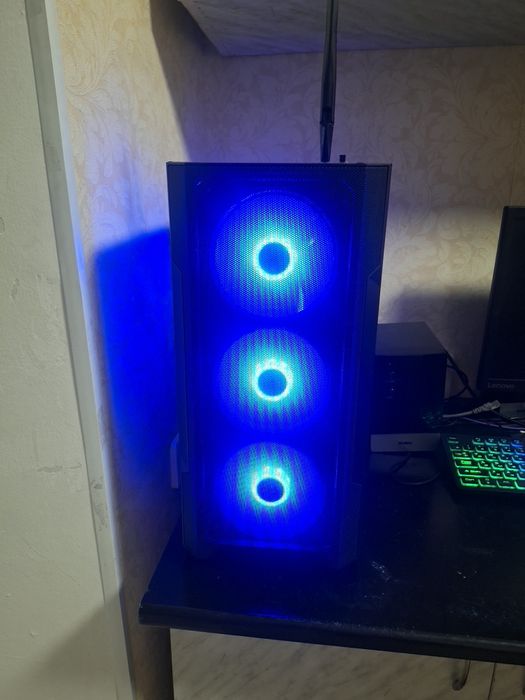 Продою системный пк блок