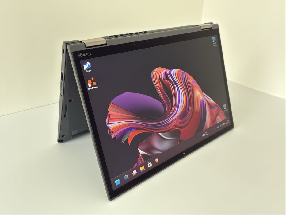 Lenovo  x13 gen2 yoga 2in1 touch i5-1145g7 16gb RAM gpu iris xe