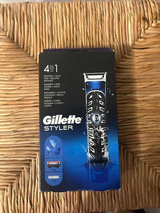 Aparat de barbierit Gillette Styler