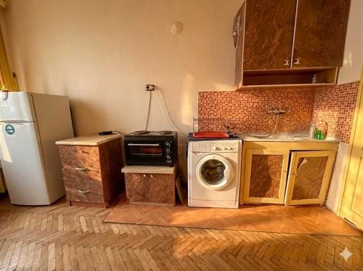 Дава се под наем Двустаен апартамент в София, Център - 58 кв.м за 448.8 € - Снимка #2