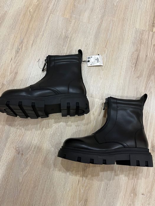 Ботуши Зара нови!!!