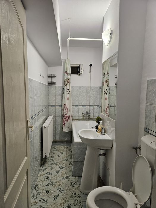 Închiriez apartament cu o cameră