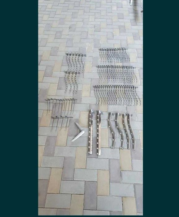 продам вешалки и кранштейн