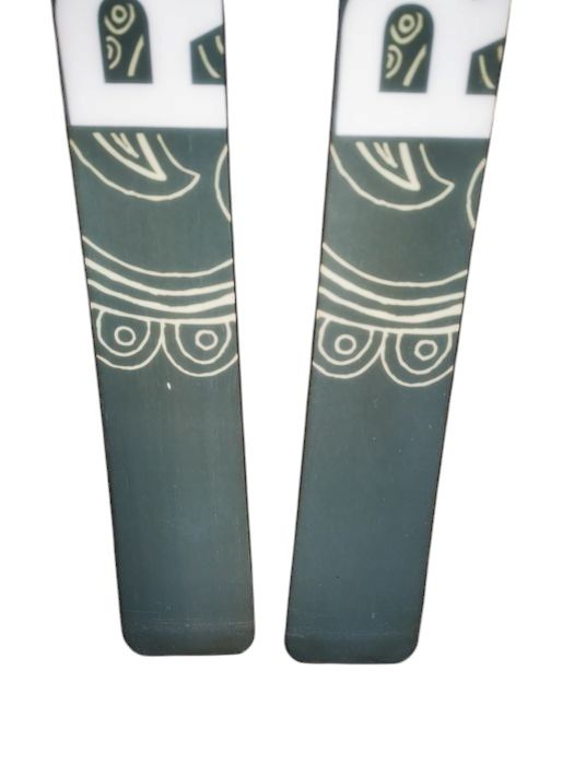 Vand schiuri/skiuri/sky Roxy 146cm impecabile ca si noi