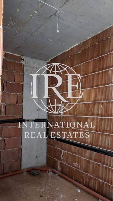 Продава се Двустаен апартамент в Варна, Възраждане 1 - 75 кв.м за 1787 €/кв.м - Снимка #2