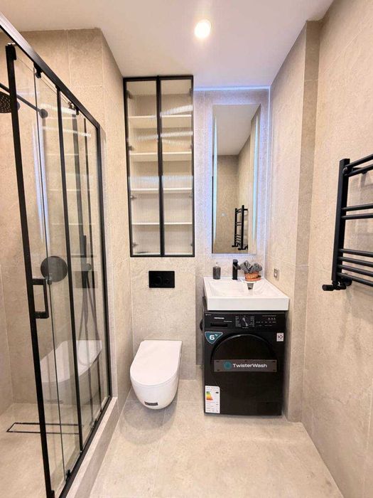 Студия MODERA TOWERS с евролюкс ремонтом`