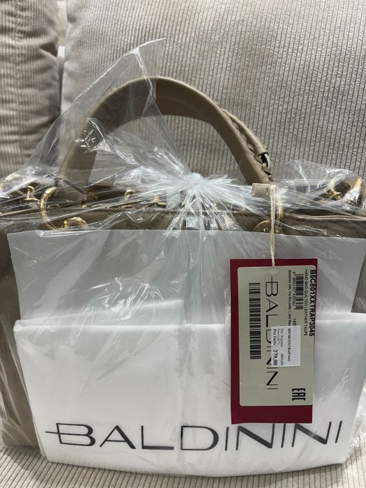 Чанта чисто нова baldinini