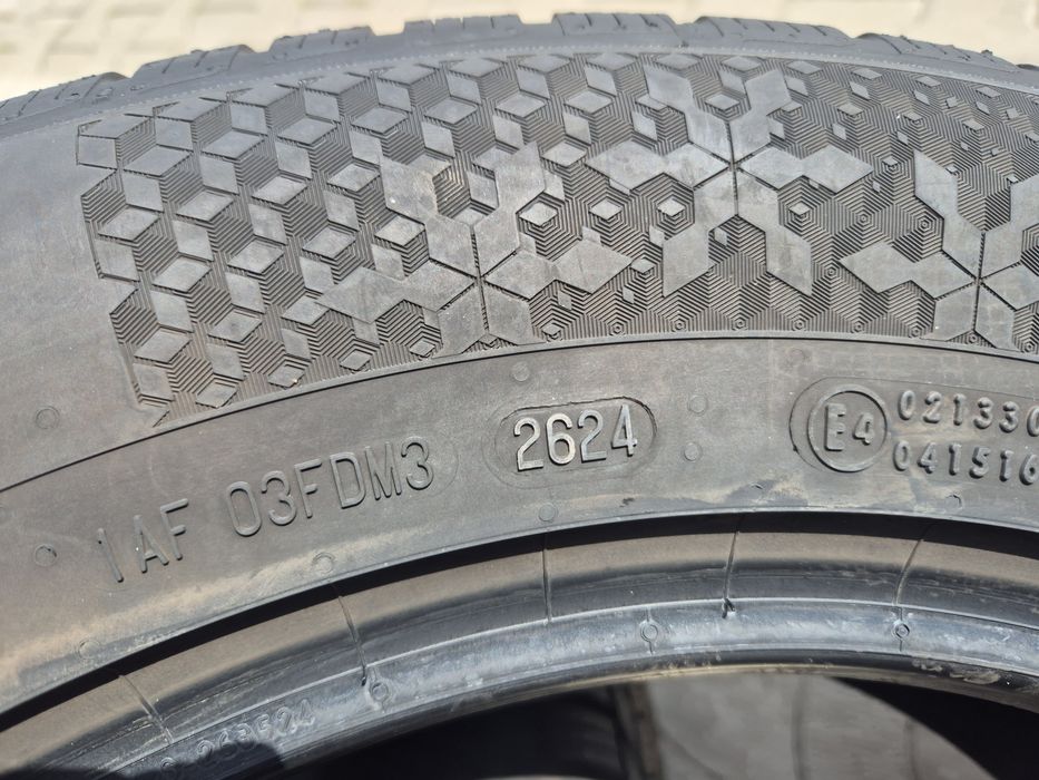4бр.зимни гуми 215/65R17 103 H XL Continental WinterContact 2024г.Като Нови
