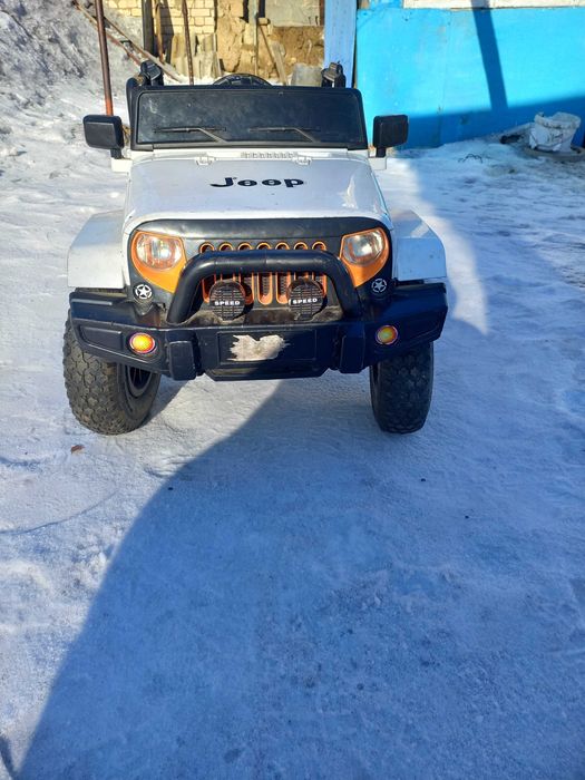 Детскии машина с