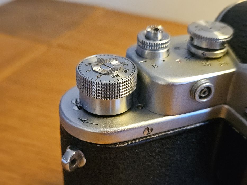 Aparat foto pe film Zenit-C cu Industar 50