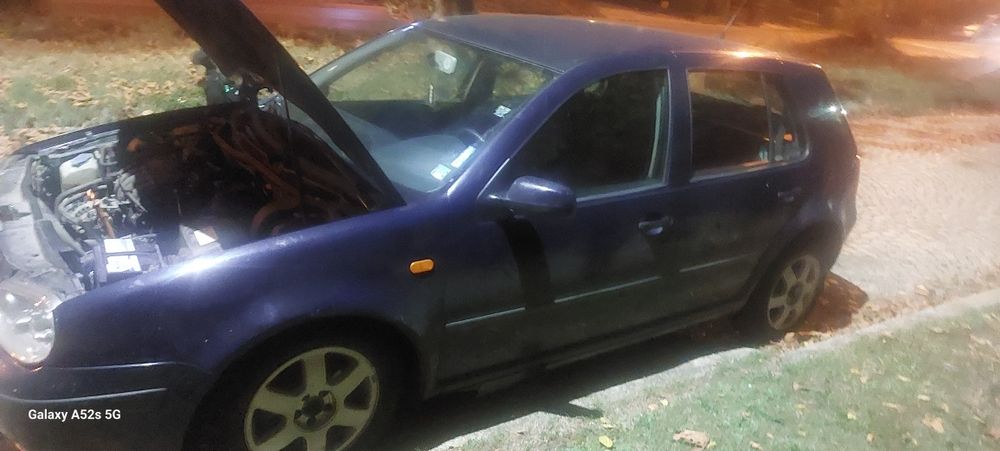 WV Голф 4 1.6 8клапана  четириврат На части